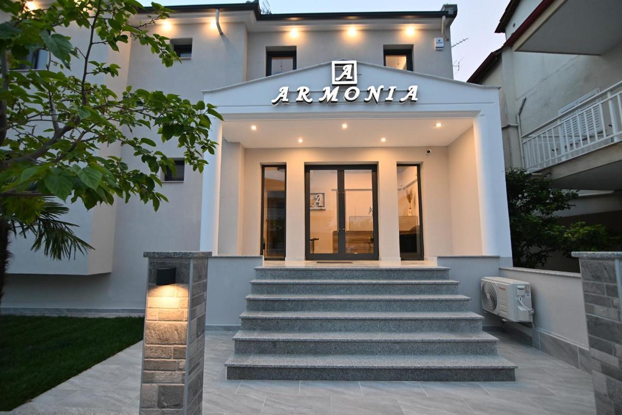 Armonia Luxury Suites Vrasná エクステリア 写真