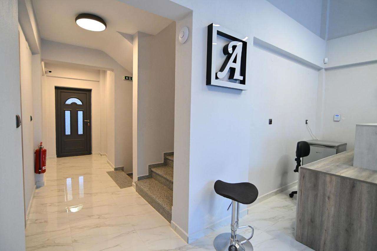 Armonia Luxury Suites Vrasná エクステリア 写真
