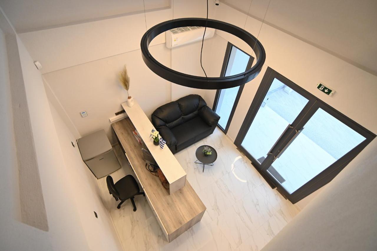 Armonia Luxury Suites Vrasná エクステリア 写真