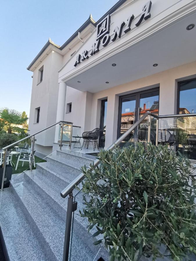 Armonia Luxury Suites Vrasná エクステリア 写真